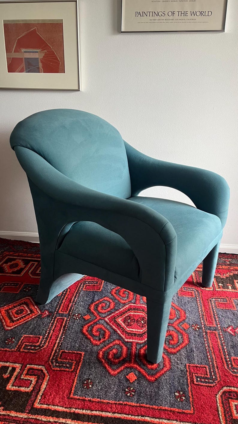 Carson’s Sculptural Chair